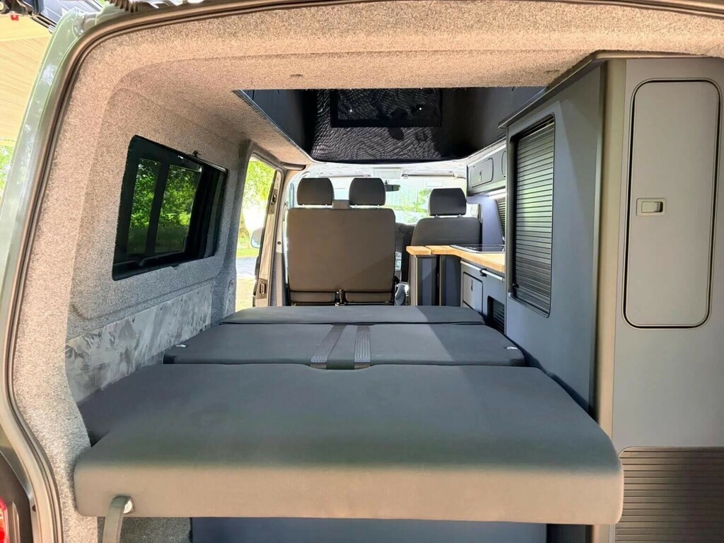 Volkswagen Transporter Highline Grey #43