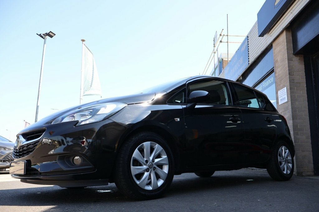 Vauxhall Corsa 1.4L Design DS17ZCZ Black #3
