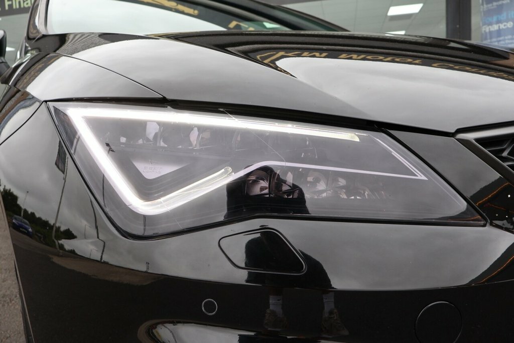 Seat Leon 1.5L Fr Black Edition YB69SZW Black #6