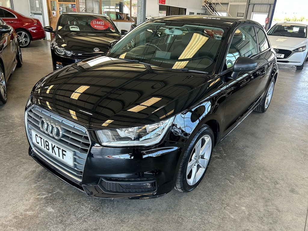 Audi A1 Tfsi Sport CT18KTF Black #2