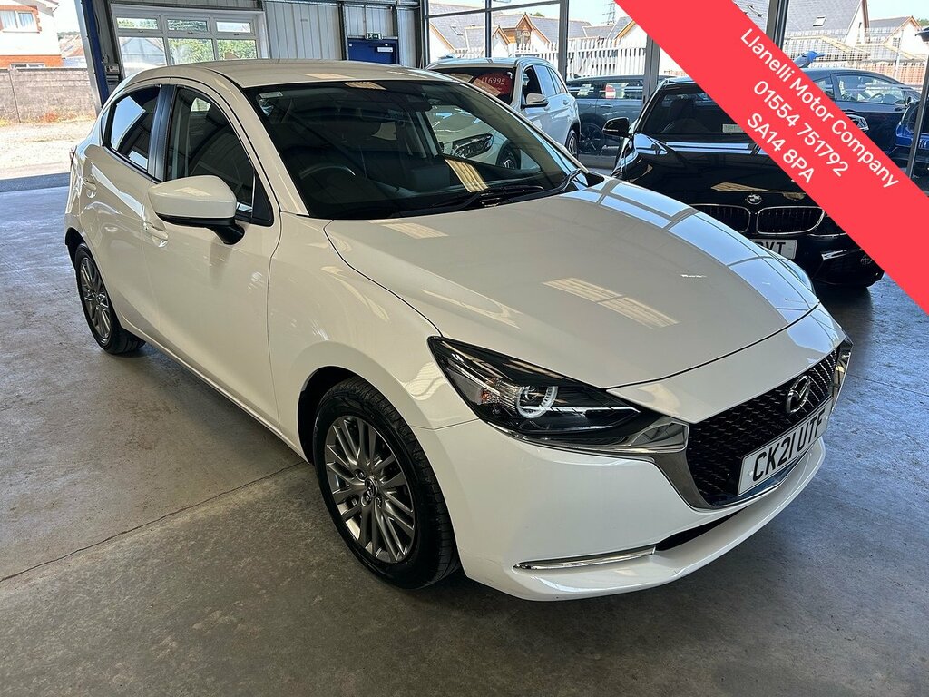 Mazda 2 Skyactiv-g Sport Nav White