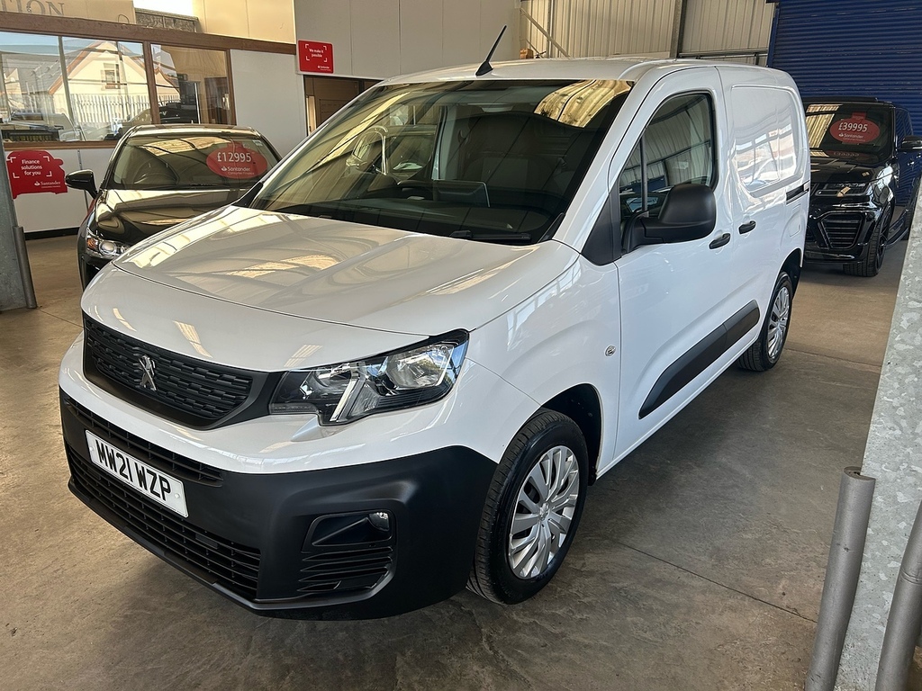 Peugeot Partner Bluehdi 1000 Professional MW21WZP White #2