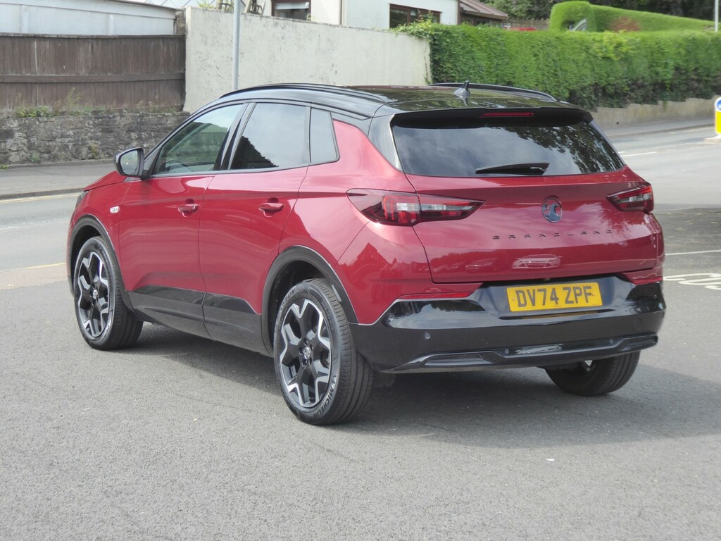 Vauxhall Grandland Suv 1.2 Grandland Ultimate 1.2 130Ps 6 Speed Manua DV74ZPF Red #4