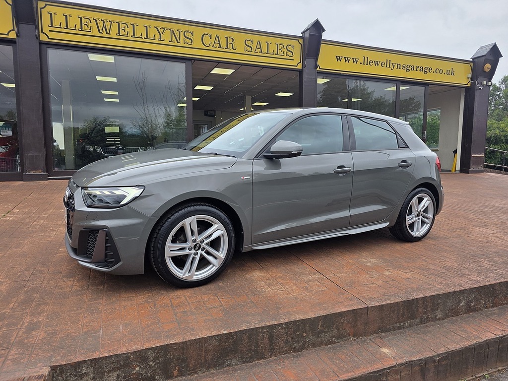 Audi A1 Tfsi S Line Grey