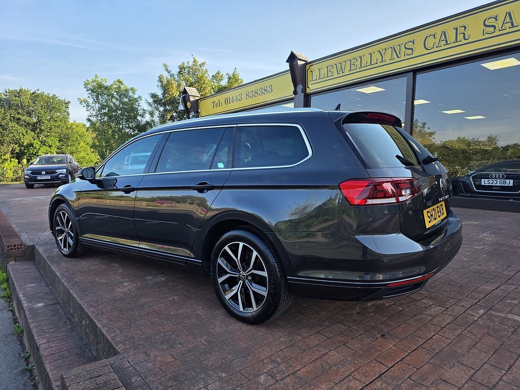 Volkswagen Passat 1.4 Tsi 13Kwh Gte Advance Estate Plug-i Red #18