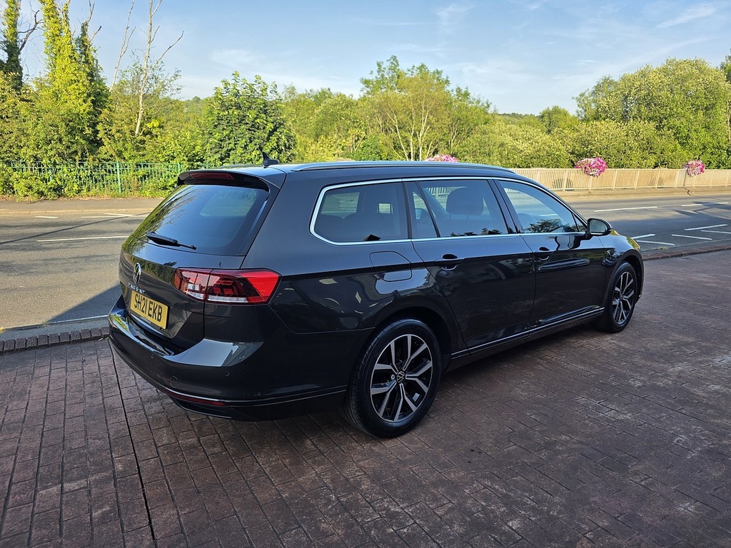 Volkswagen Passat 1.4 Tsi 13Kwh Gte Advance Estate Plug-i Red #12