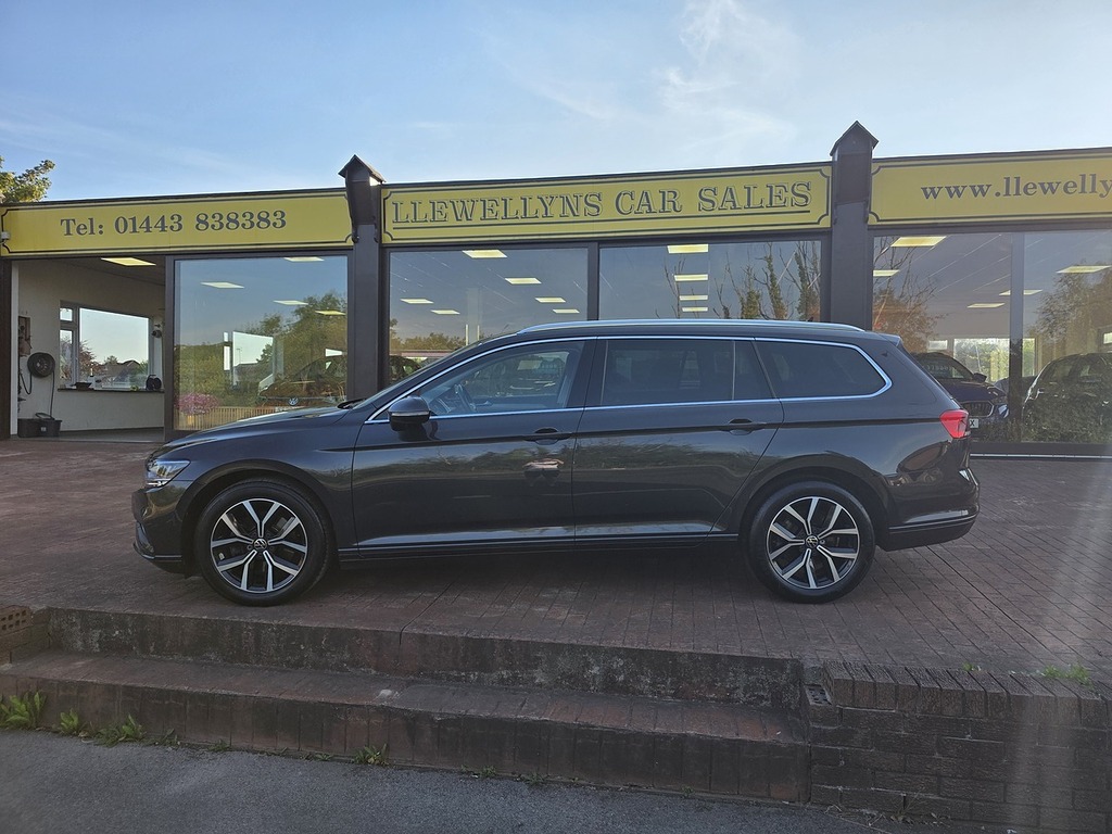 Volkswagen Passat 1.4 Tsi 13Kwh Gte Advance Estate Plug-i Red #20