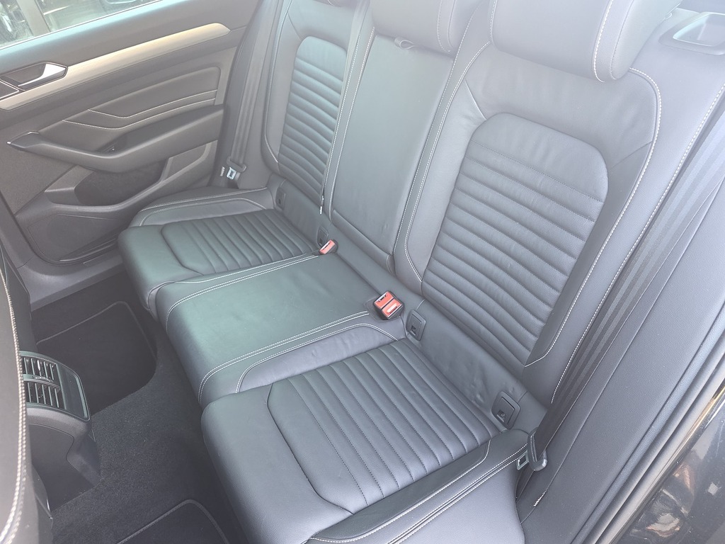 Volkswagen Passat 1.4 Tsi 13Kwh Gte Advance Estate Plug-i Red #34