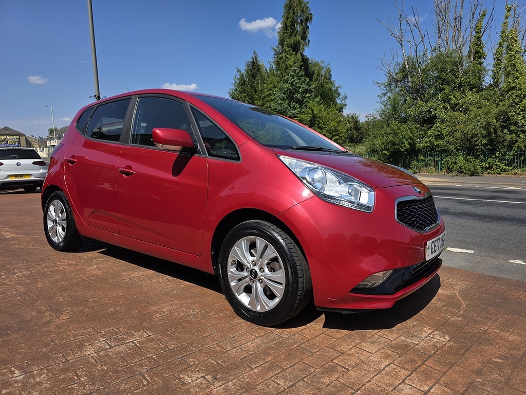 Kia Venga  White #8
