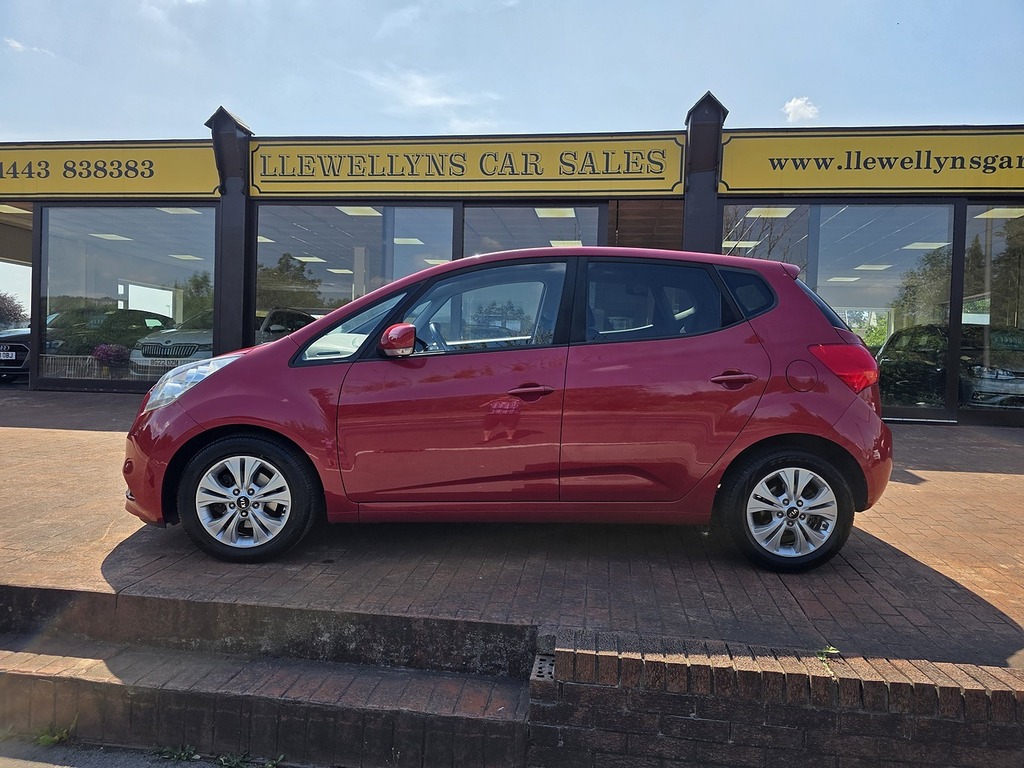 Kia Venga  White #20