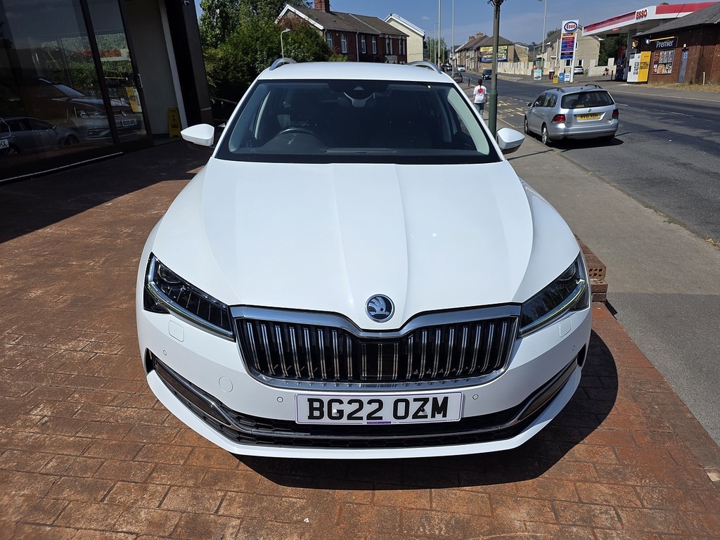 Skoda Superb Tdi Se L White #5