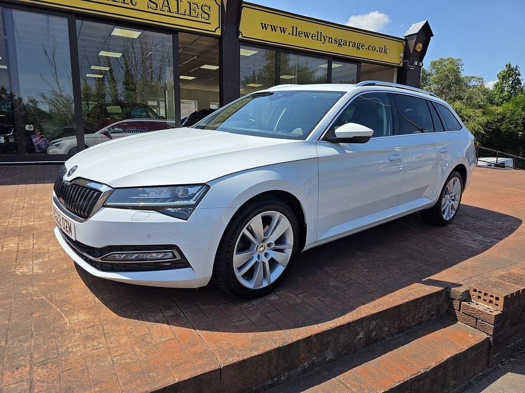 Skoda Superb Tdi Se L White #2