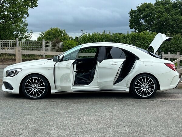 Mercedes-Benz CLA Class Saloon 2.1 Cla200d Whiteart 2017 KF17UXM White #3