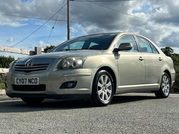 Toyota Avensis Hatchback 1.8 Vvt-i Tr 2007 Silver #2