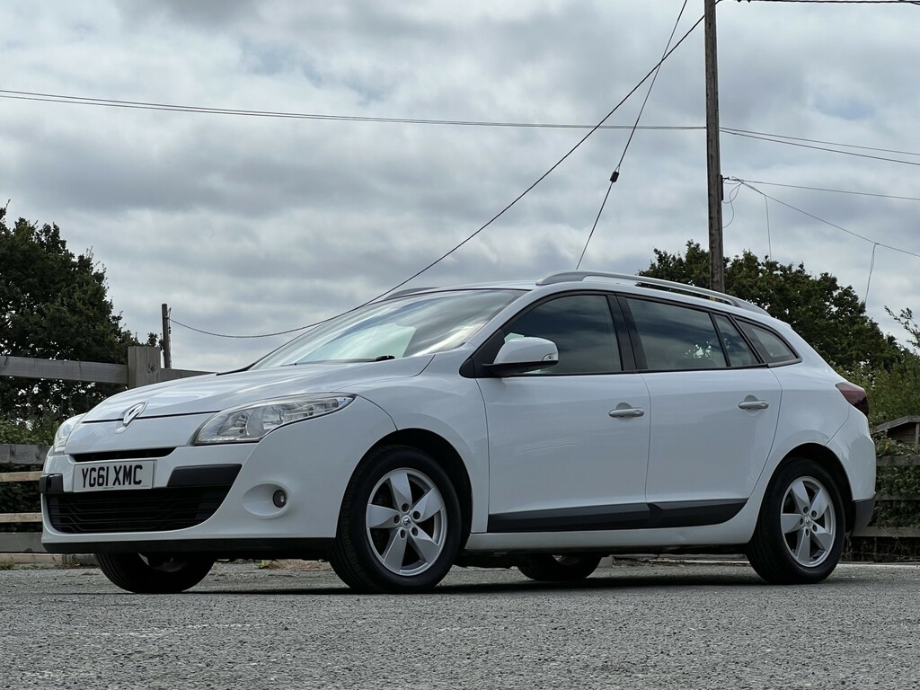 Renault Megane Estate 1.5 Dci Dynamique Tomtom 2011 White