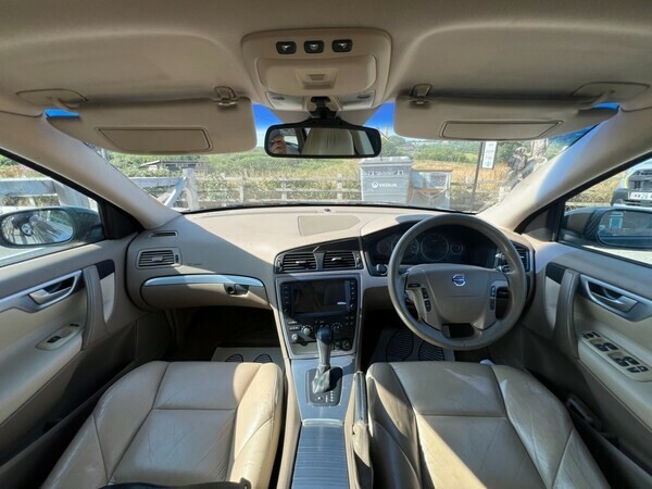 Volvo V70 Estate 2.4 D Se 2007 Green #3