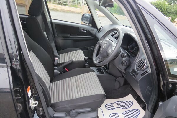 Suzuki SX4 Suv 1.6 Aerio 2010 NL60BKE Black #6