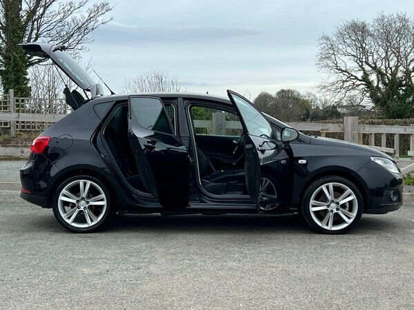 Seat Ibiza Hatchback 1.6 Tdi Cr Sportrider 2011 Black #2