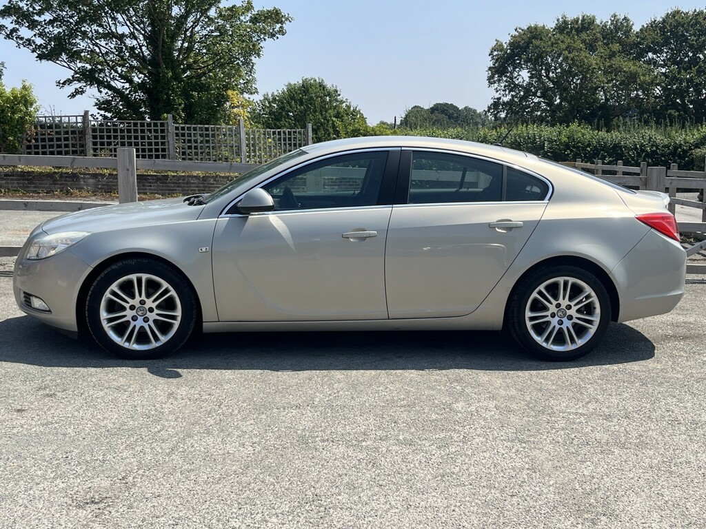 Vauxhall Insignia Hatchback 2.0 Cdti Exclusiv 2010 Silver #5