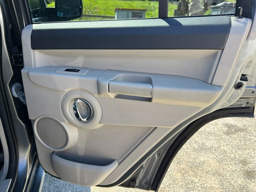 Jeep Commander 3L Limited Grey #24
