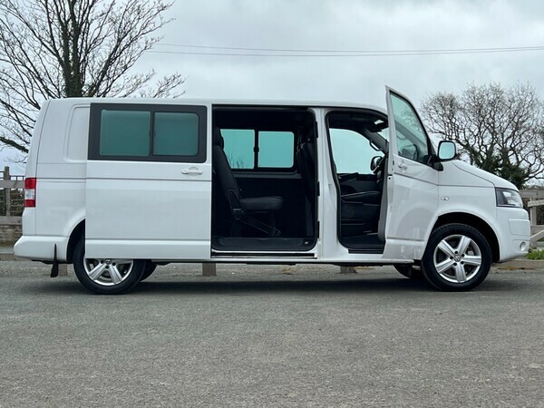Volkswagen Transporter Combi Van 2.0 Bitdi T32 Highline 2015 RE64HFW White #5