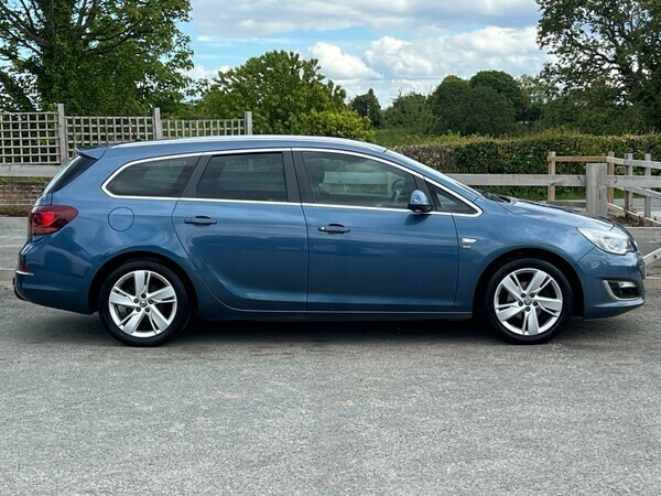 Vauxhall Astra Estate 1.6 16V Sri 2012 AU62UNG Blue #5