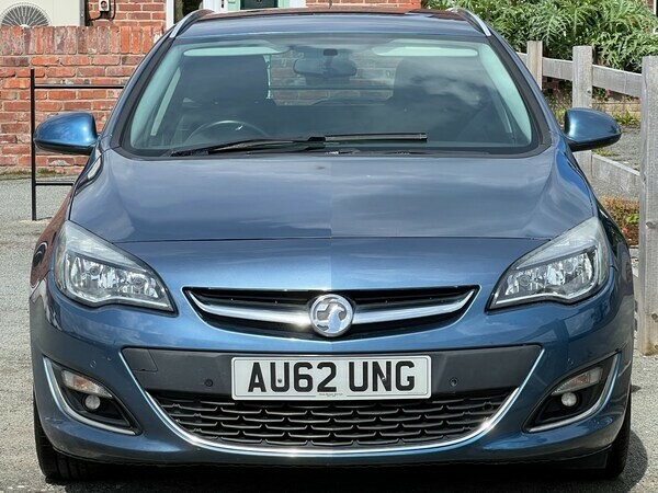 Vauxhall Astra Estate 1.6 16V Sri 2012 AU62UNG Blue #4