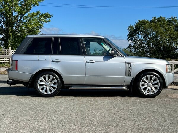 Land Rover Range Rover Suv 3.6 Td V8 Vogue 2007 Silver #3