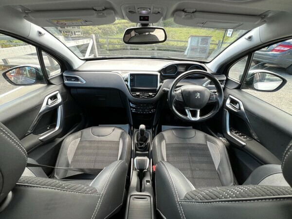 Peugeot 2008 Suv 1.2 Puretech Allure Premium 2018 CX68PXA Grey #4