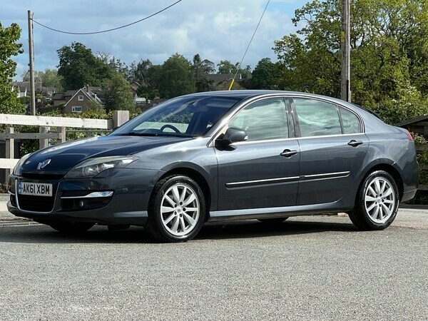 Renault Laguna 2.0 Dci Dynamique Tomtom Grey