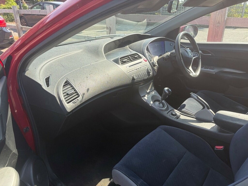 Honda Civic Hatchback 1.4 I-dsi Se Plus 2008 Red #3