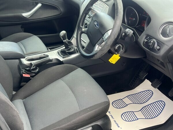 Ford Mondeo Saloon 2009 Grey #2