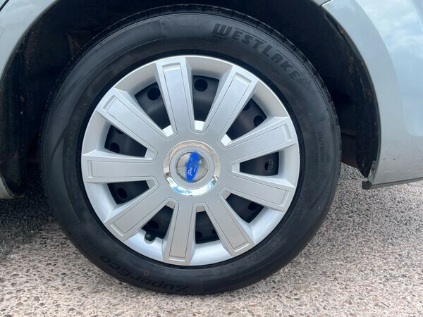 Ford Mondeo Saloon 2009 Grey #5