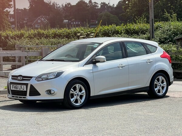 Ford Focus Hatchback 1.6 Tdci Zetec 2012 Silver