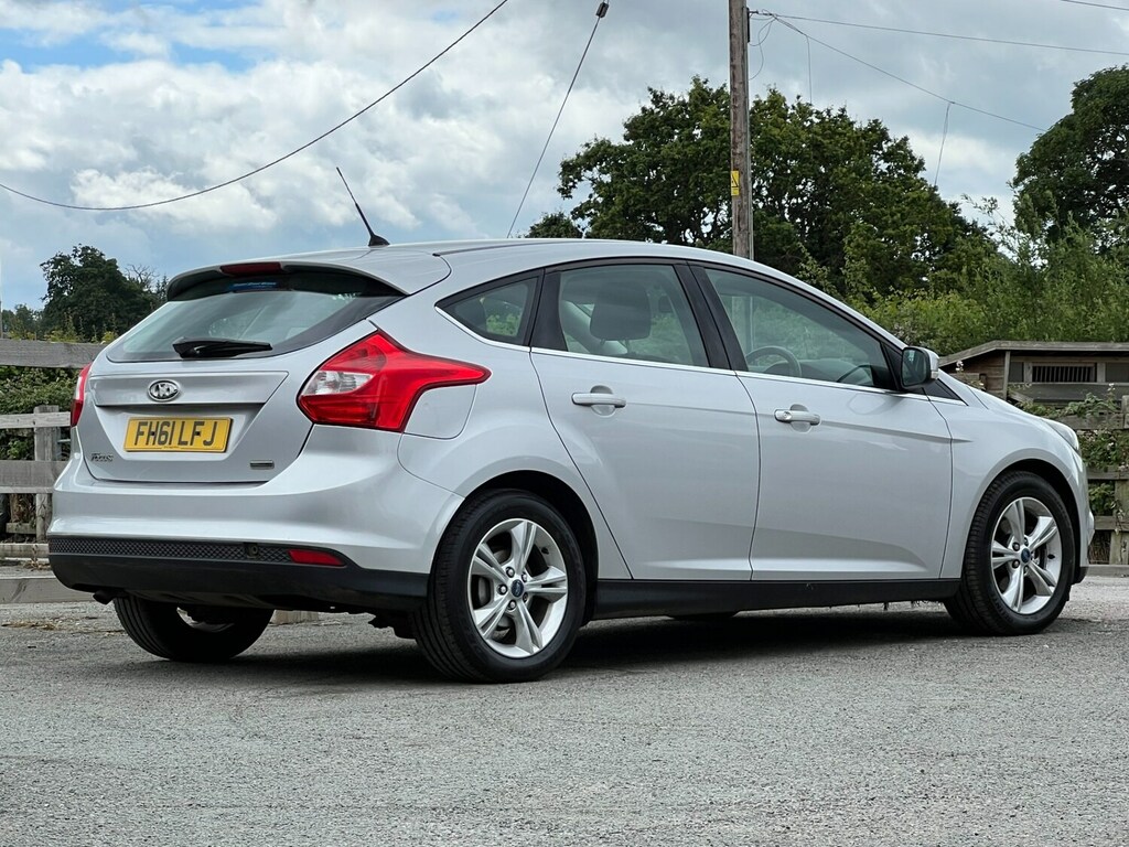 Ford Focus Hatchback 1.6 Tdci Zetec 2012 FH61LFJ Silver #6