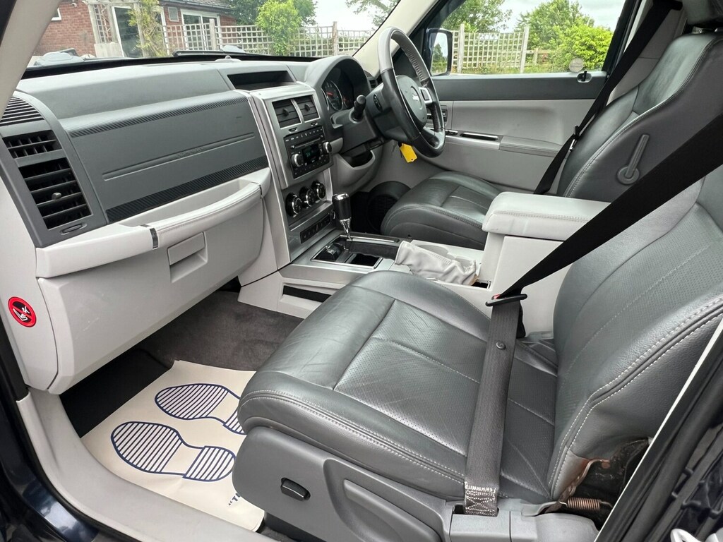 Jeep Cherokee 2.8L Null Blue #16