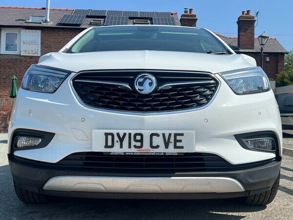 Vauxhall Mokka X Suv 1.4 I Turbo Ecotec Elite 2019 DY19CVE White #4