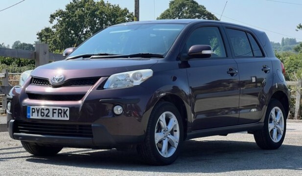 Toyota Urban Cruiser Suv 1.4 D-4d 2012 Purple