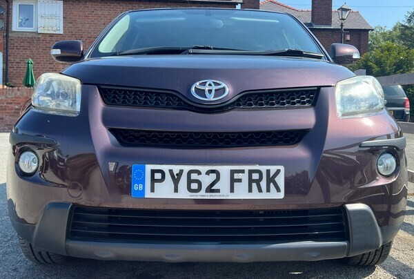 Toyota Urban Cruiser Suv 1.4 D-4d 2012 Purple #2
