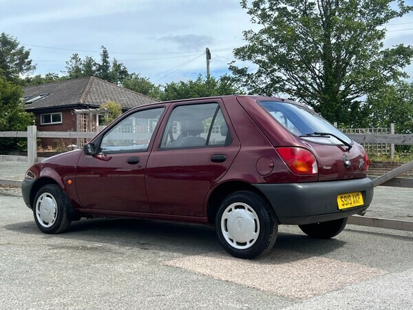 Ford Fiesta Zetec Silver #11