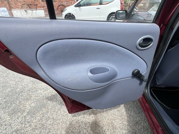 Ford Fiesta Zetec Silver #15