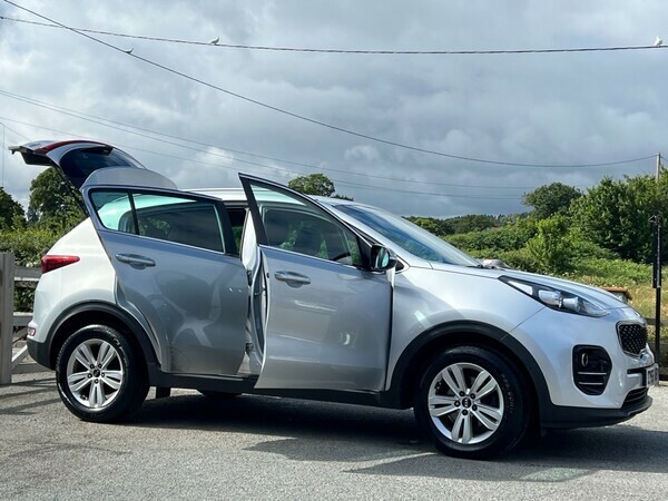 Kia Sportage Suv 1.7 Crdi 2 2016 CY66AEW Silver #3