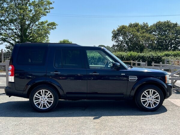 Land Rover Discovery 3.0 Blue #6