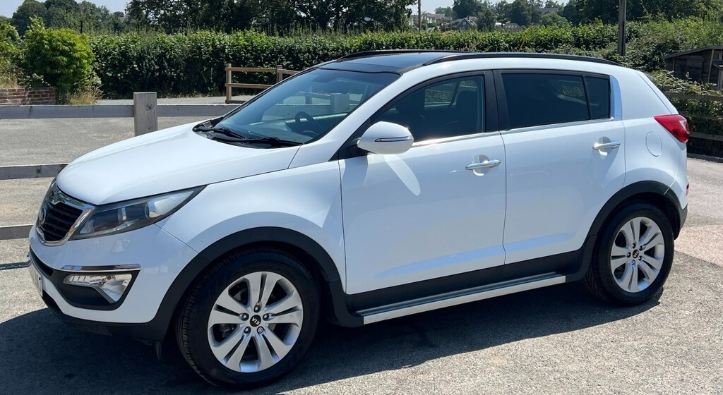 Kia Sportage Suv 1.7 Crdi Ecodynamics 3 2012 White