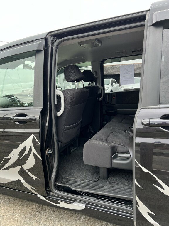 Honda StepWagon #19