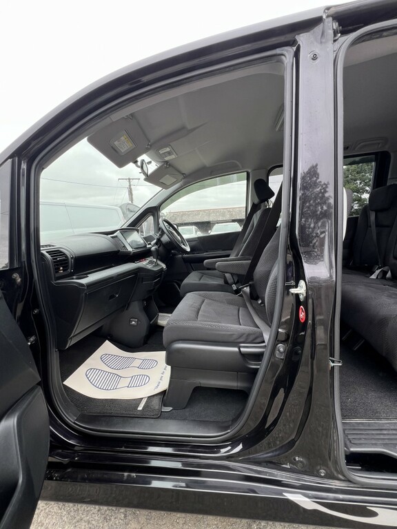 Honda StepWagon Mpv 2010 Black #6