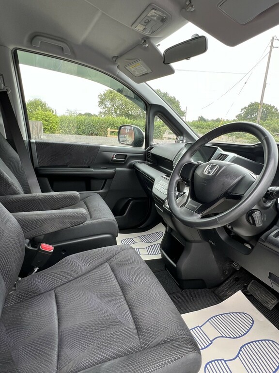 Honda StepWagon #23