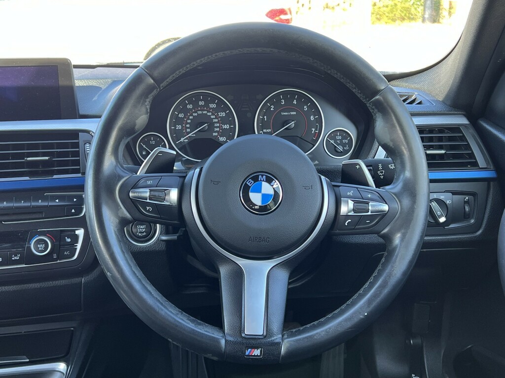 BMW 3 Series 318D M Sport Black #4