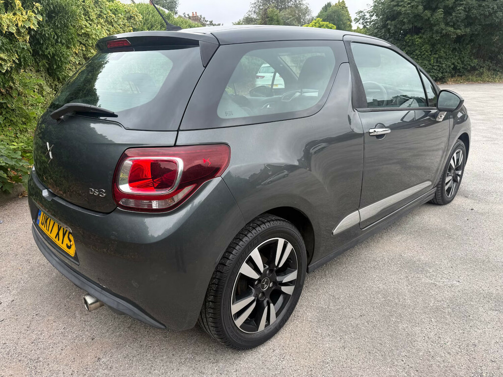 DS DS 3 1.2 Puretech 82 Chic Hatchback Grey #4