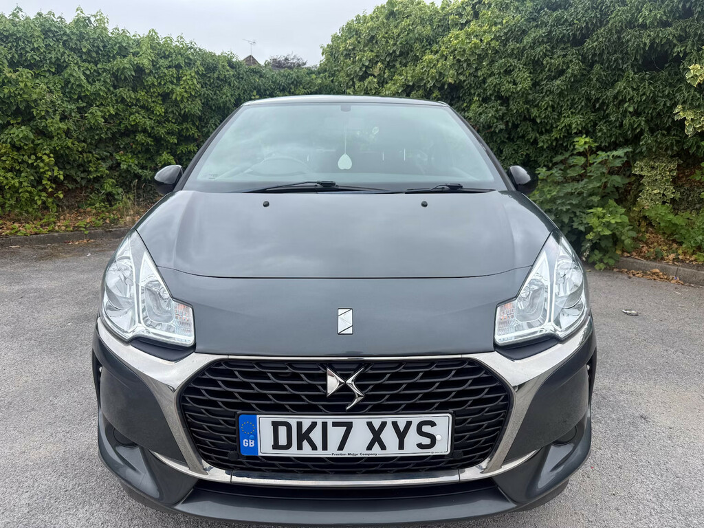 DS DS 3 1.2 Puretech 82 Chic Hatchback Grey #2